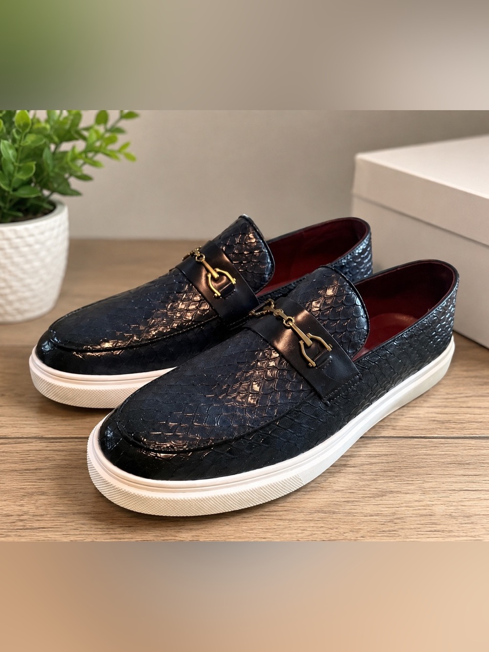 Bradley Weston Size 12 Stylish Blue Loafers with red insoles